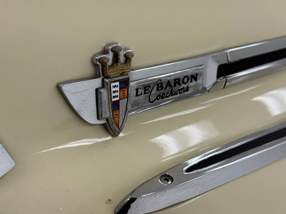 1963 Chrysler Imperial 2nd Gen - Image 17 of 31