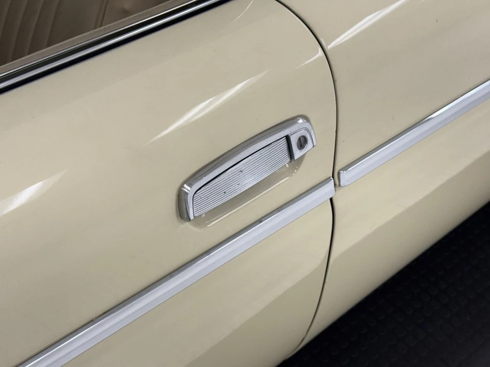 1963 Chrysler Imperial 2nd Gen - Image 26 of 31