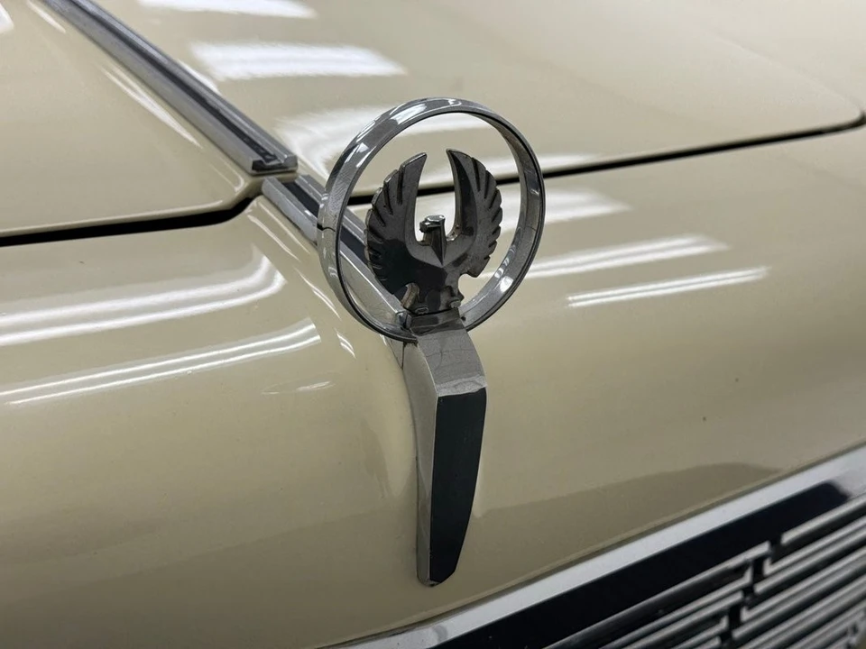 1963 Chrysler Imperial 2nd Gen - Image 10 of 31
