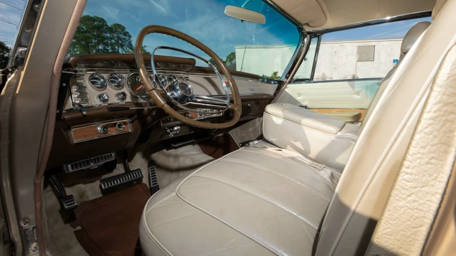 1963 Chrysler New Yorker - Image 4 of 30