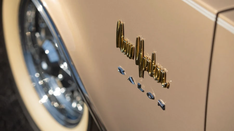 1963 Chrysler New Yorker - Image 9 of 30