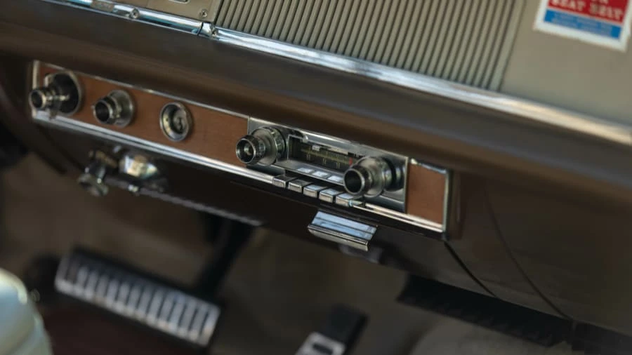 1963 Chrysler New Yorker - Image 24 of 30