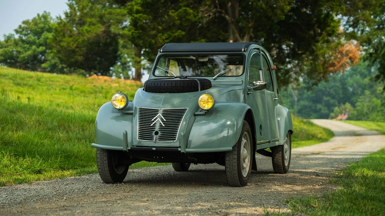 1963 Citroen 2CV Sahara - Image 9 of 31