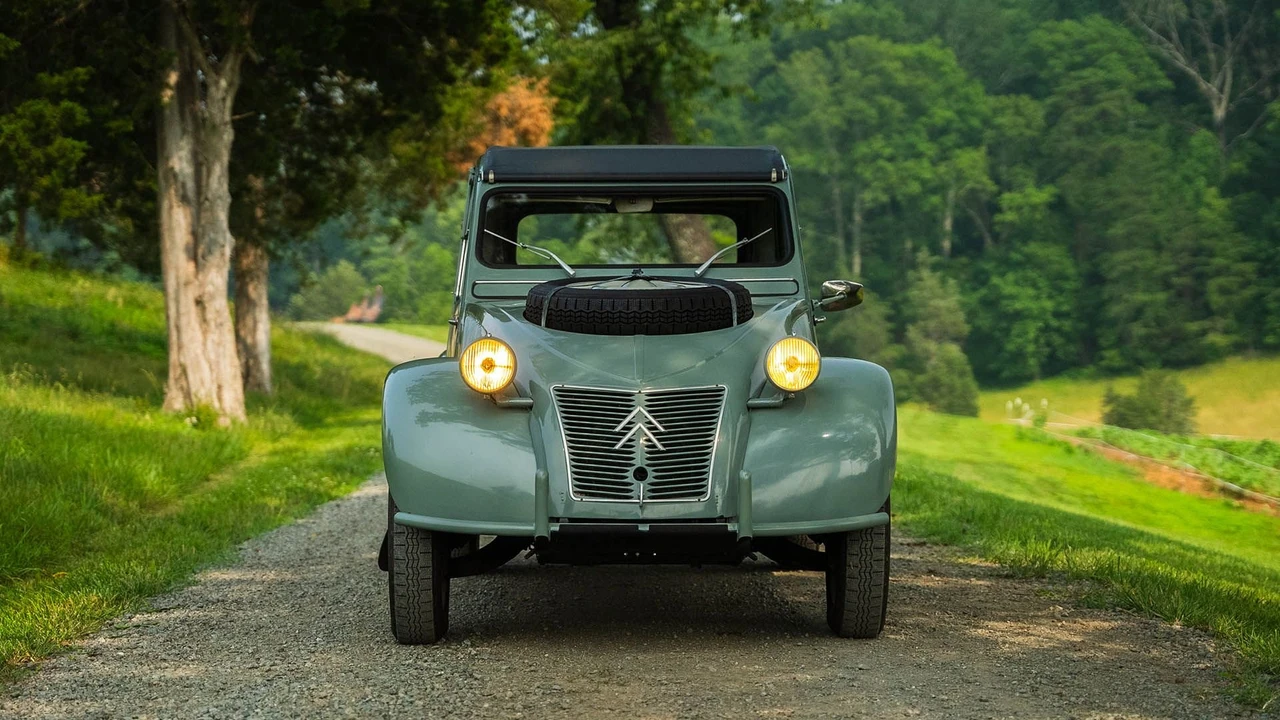 1963 Citroen 2CV Sahara - Image 12 of 31