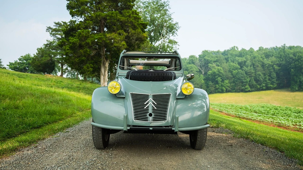 1963 Citroen 2CV Sahara - Image 10 of 31
