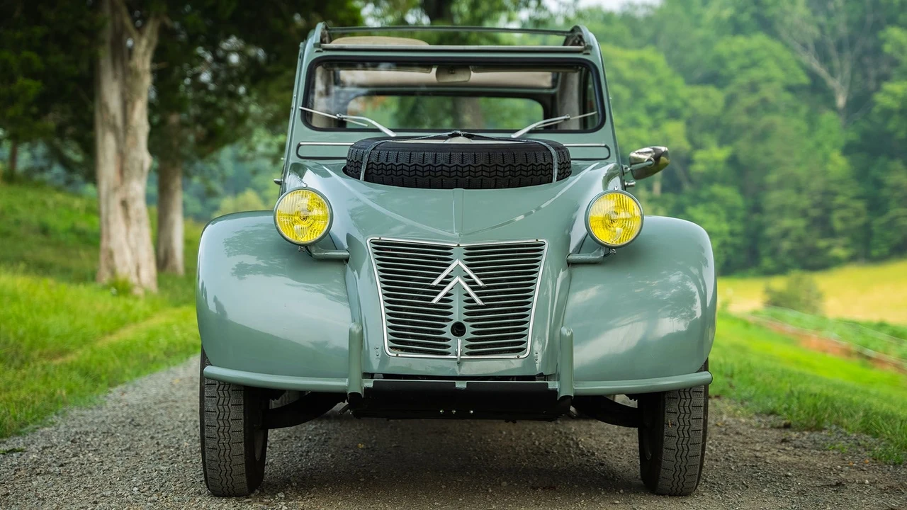 1963 Citroen 2CV Sahara - Image 11 of 31