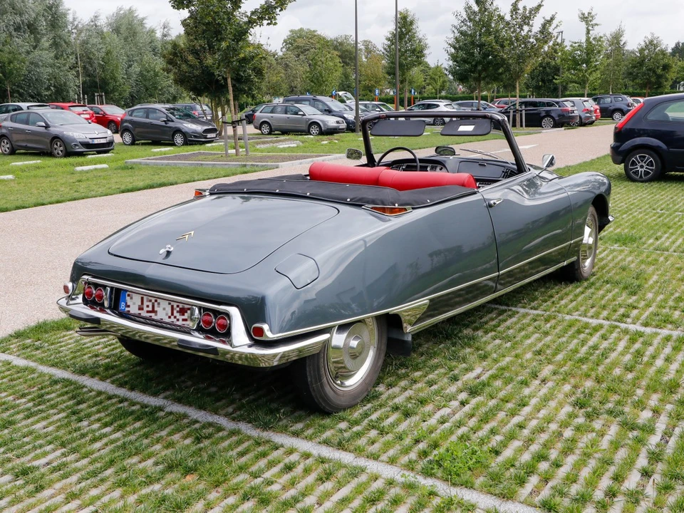 1963 Citroen DS19 - Image 7 of 30