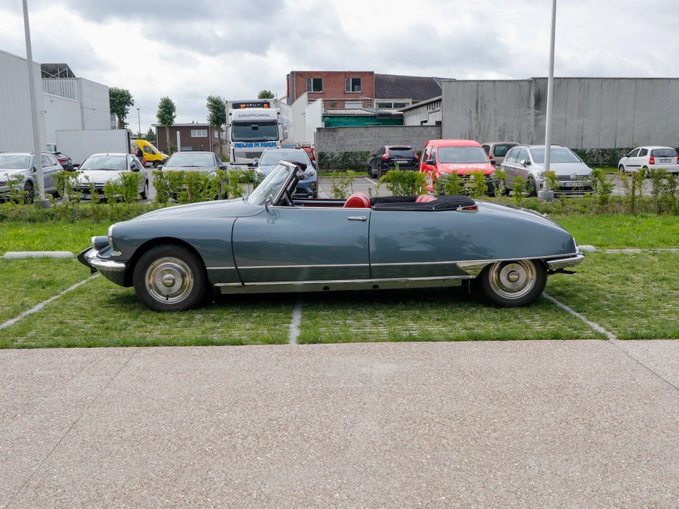1963 Citroen DS19 - Image 9 of 30
