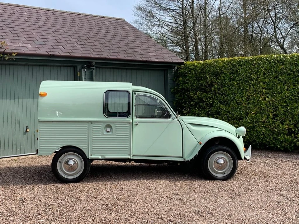 1963 Citroen 2CV - Image 9 of 16
