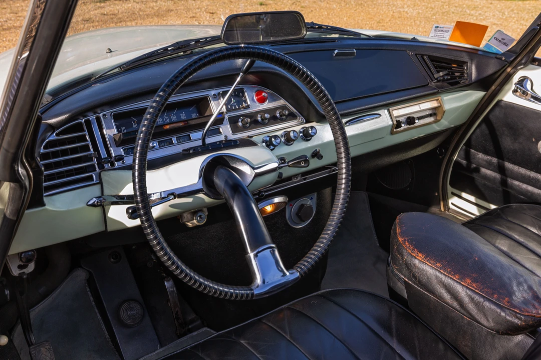1963 Citroen DS19 - Image 14 of 30