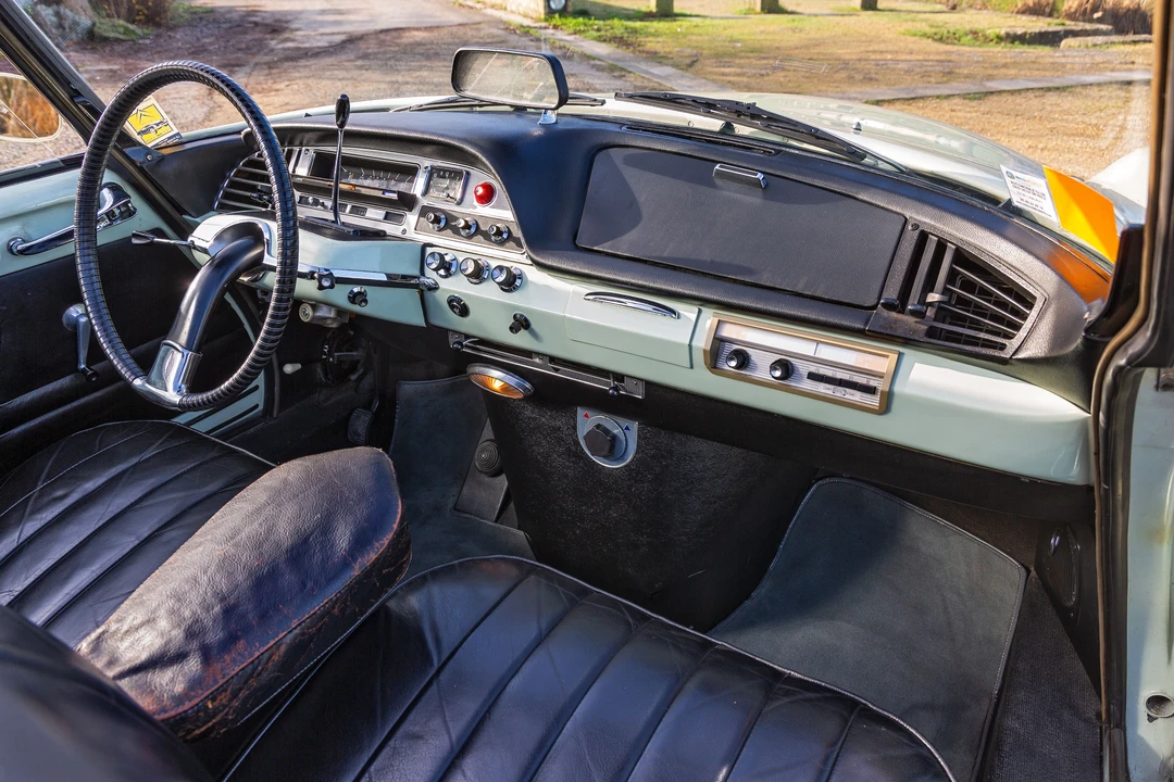 1963 Citroen DS19 - Image 18 of 30