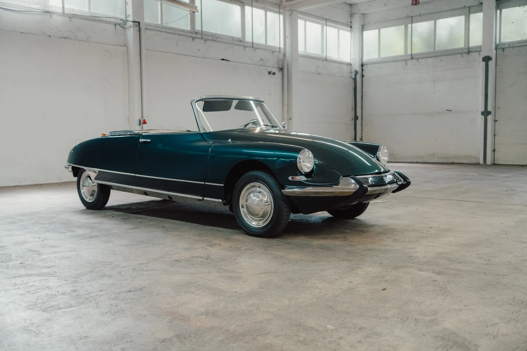 1963 Citroen DS19 - Image 3 of 31