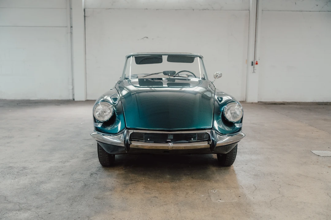 1963 Citroen DS19 - Image 2 of 31