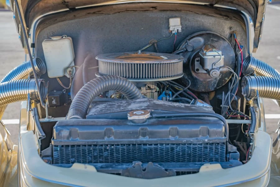 1963 Cord 810 & 812 - Image 10 of 31