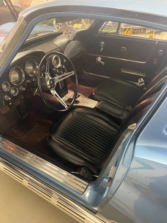 1963 Chevrolet Corvette C2 - Image 4 of 12