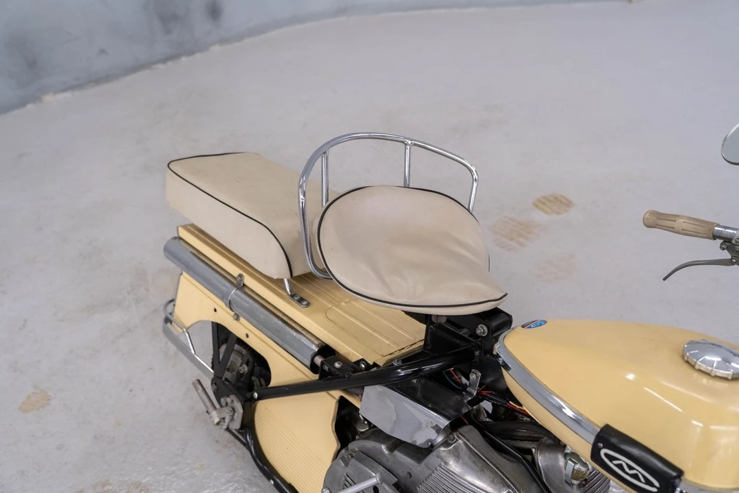 1963 Cushman Eagle - Image 10 of 12