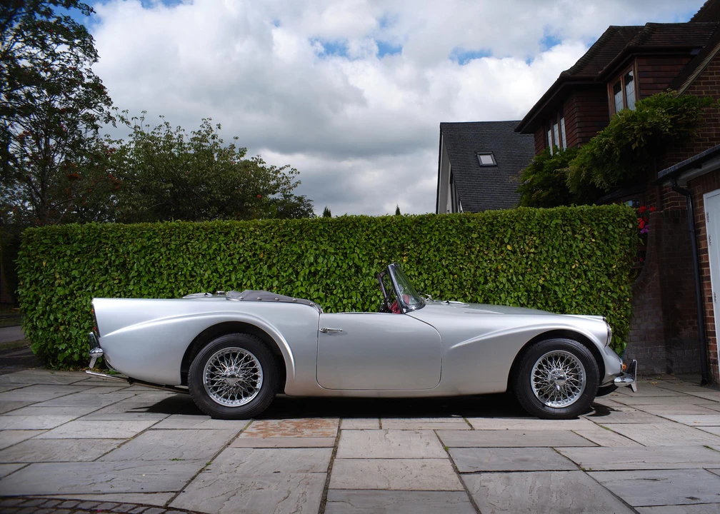 1963 Daimler SP250 - Image 9 of 31