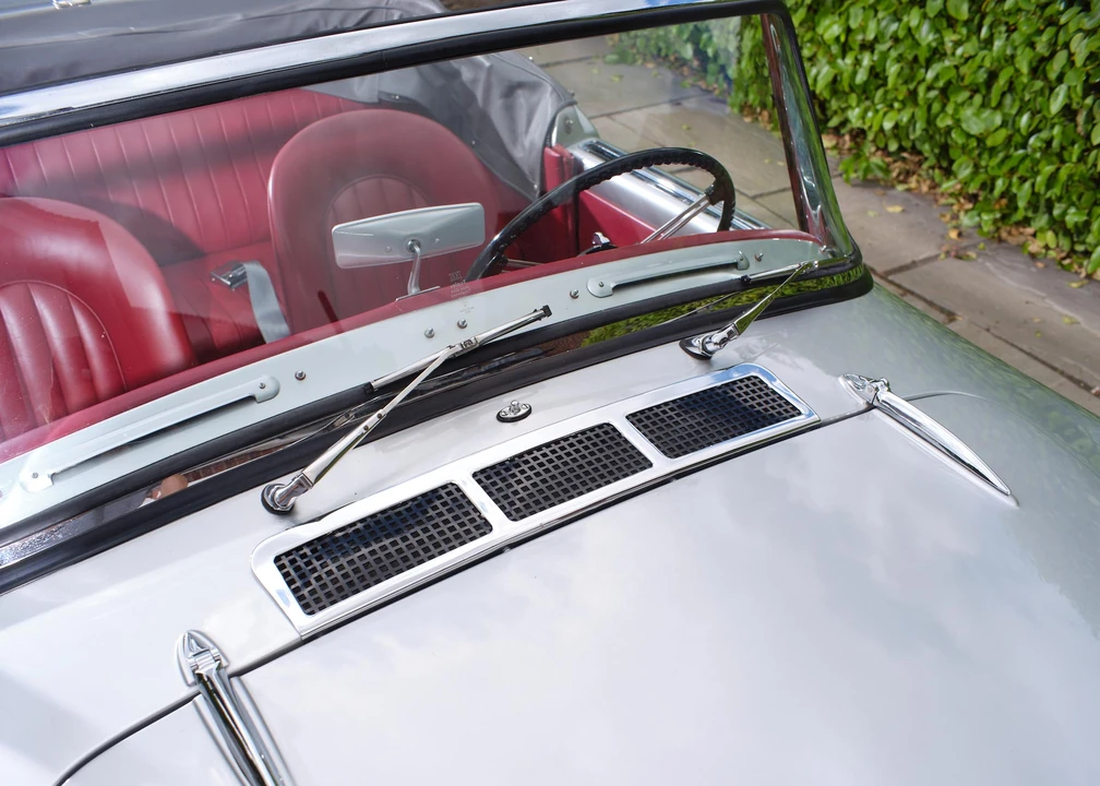 1963 Daimler SP250 - Image 26 of 31