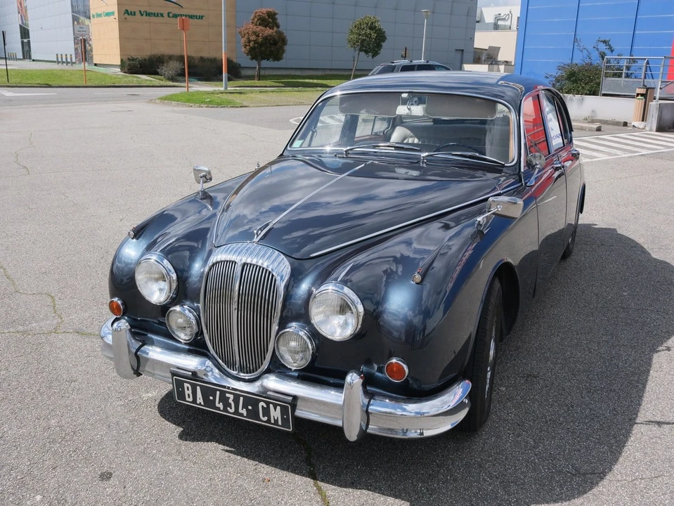 1963 Daimler SP250 - Image 2 of 30