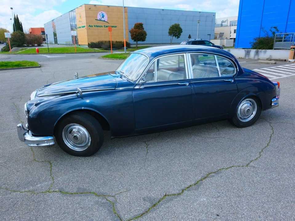 1963 Daimler SP250 - Image 9 of 30