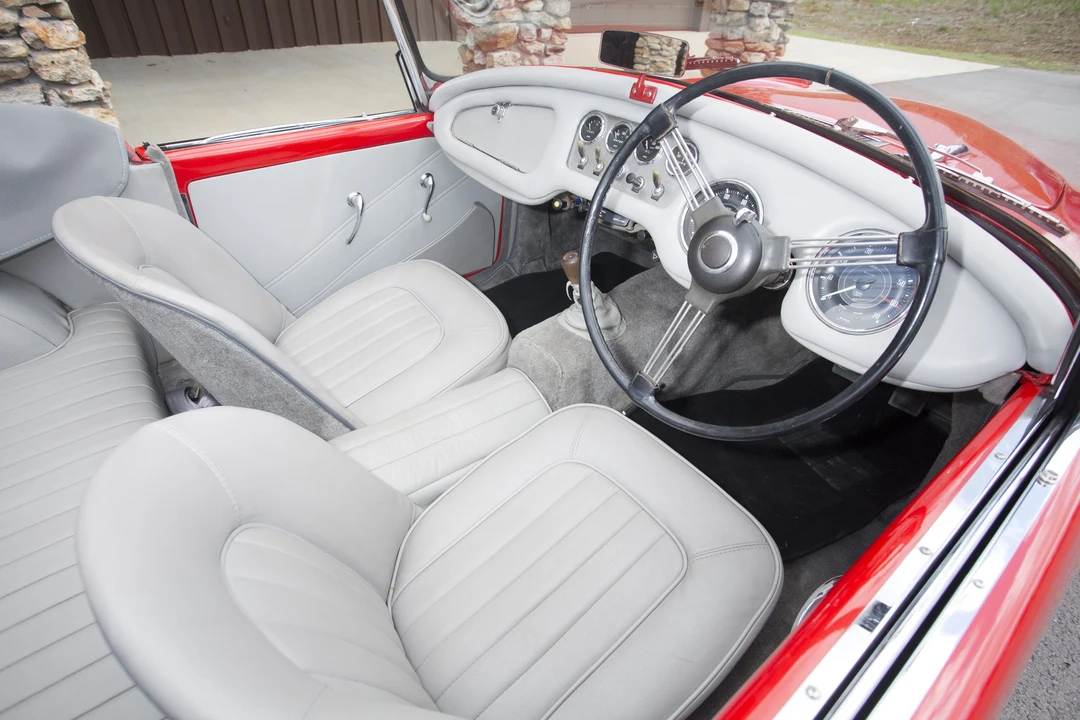 1963 Daimler SP250 - Image 20 of 27