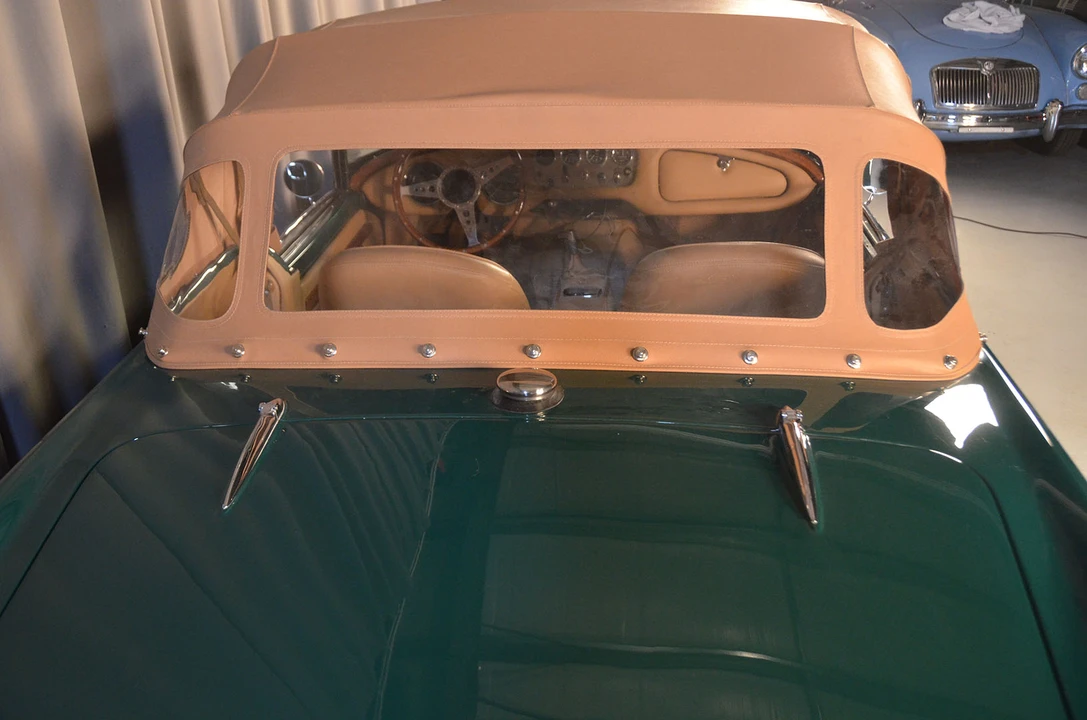 1963 Daimler SP250 - Image 14 of 31