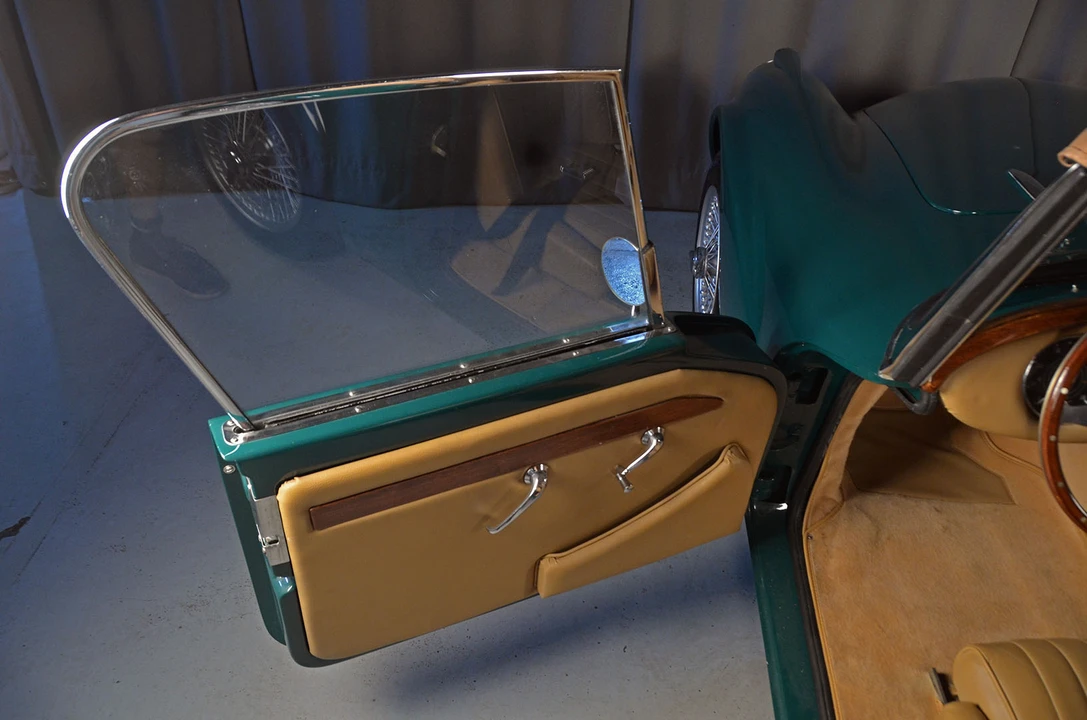 1963 Daimler SP250 - Image 31 of 31