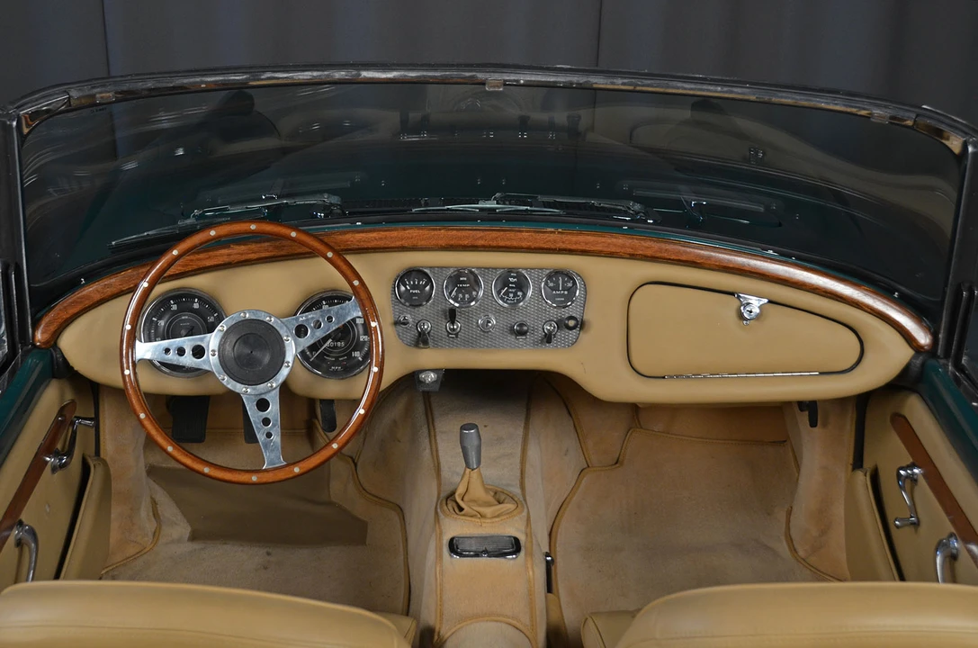 1963 Daimler SP250 - Image 22 of 31