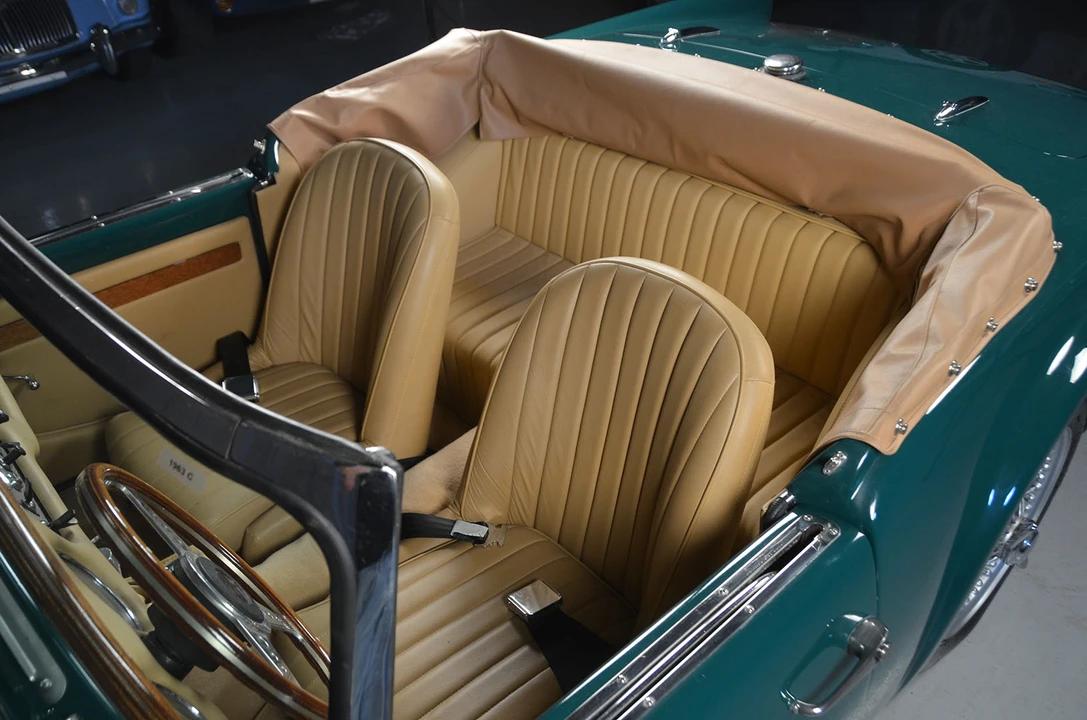 1963 Daimler SP250 - Image 30 of 31