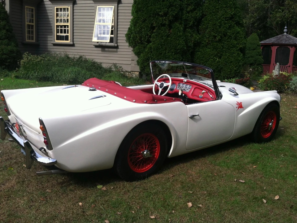 1963 Daimler SP250 - Image 10 of 31
