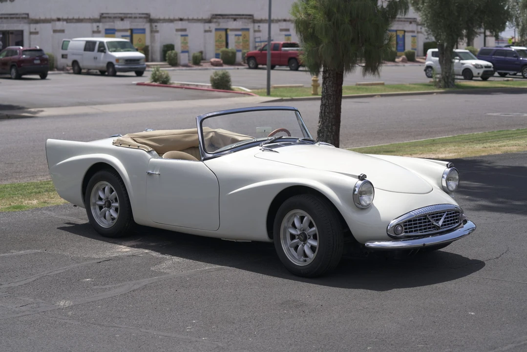1963 Daimler SP250 - Image 14 of 31