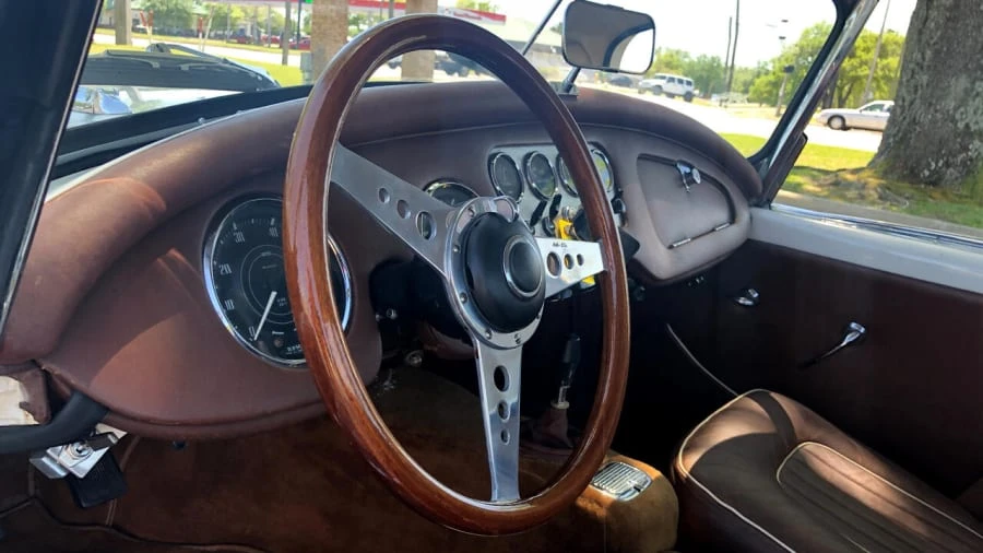 1963 Daimler SP250 - Image 4 of 10