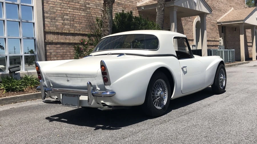 1963 Daimler SP250 - Image 3 of 10