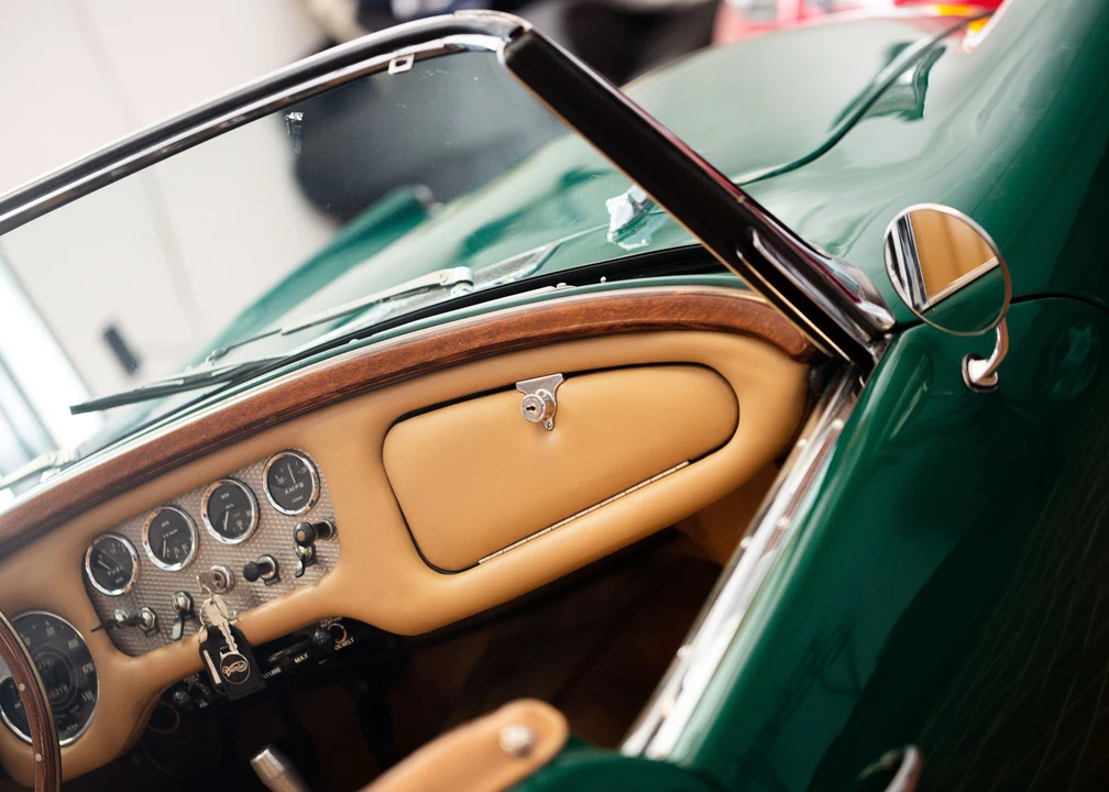 1963 Daimler SP250 - Image 30 of 31