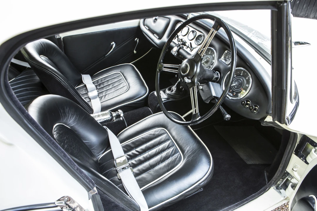 1963 Daimler SP250 - Image 15 of 29
