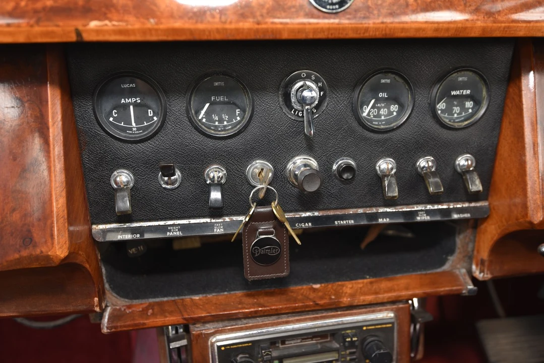 1963 Daimler SP250 - Image 30 of 30