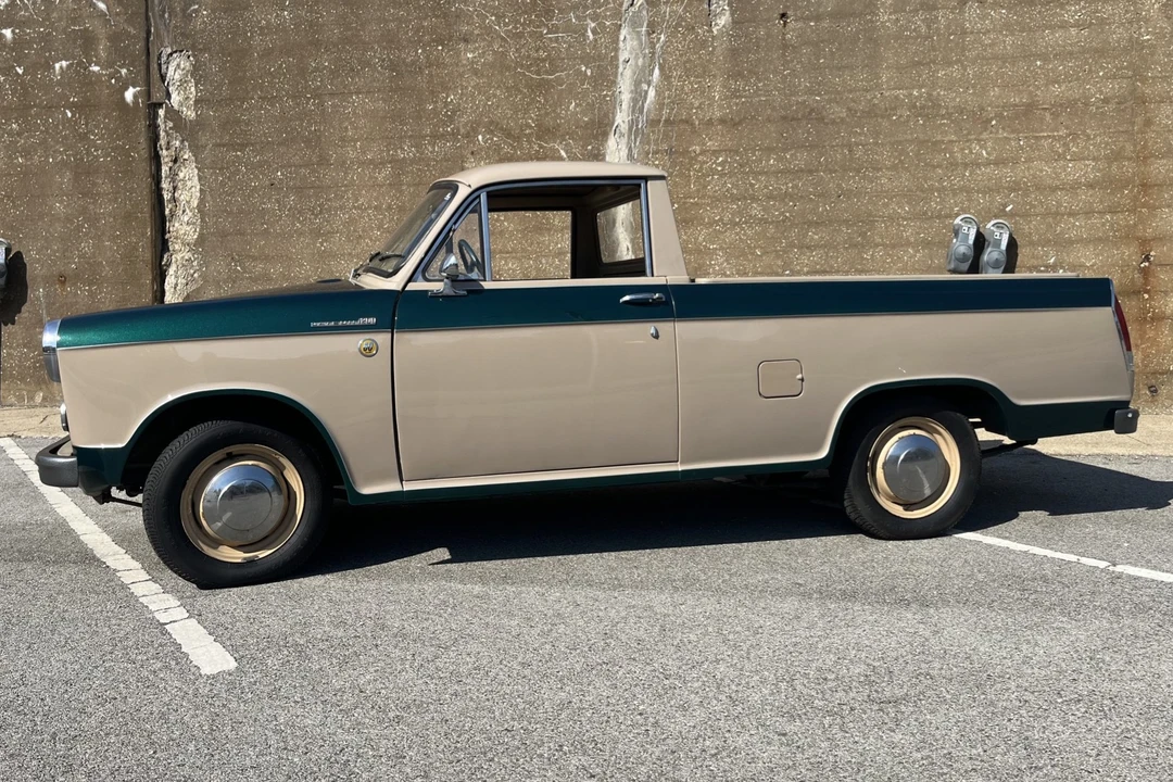 1963 Nissan - Image 22 of 31