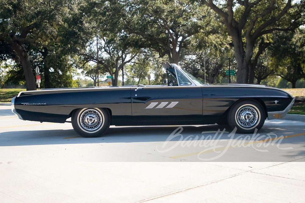 1963 Ford Thunderbird 3rd Gen - Image 11 of 31