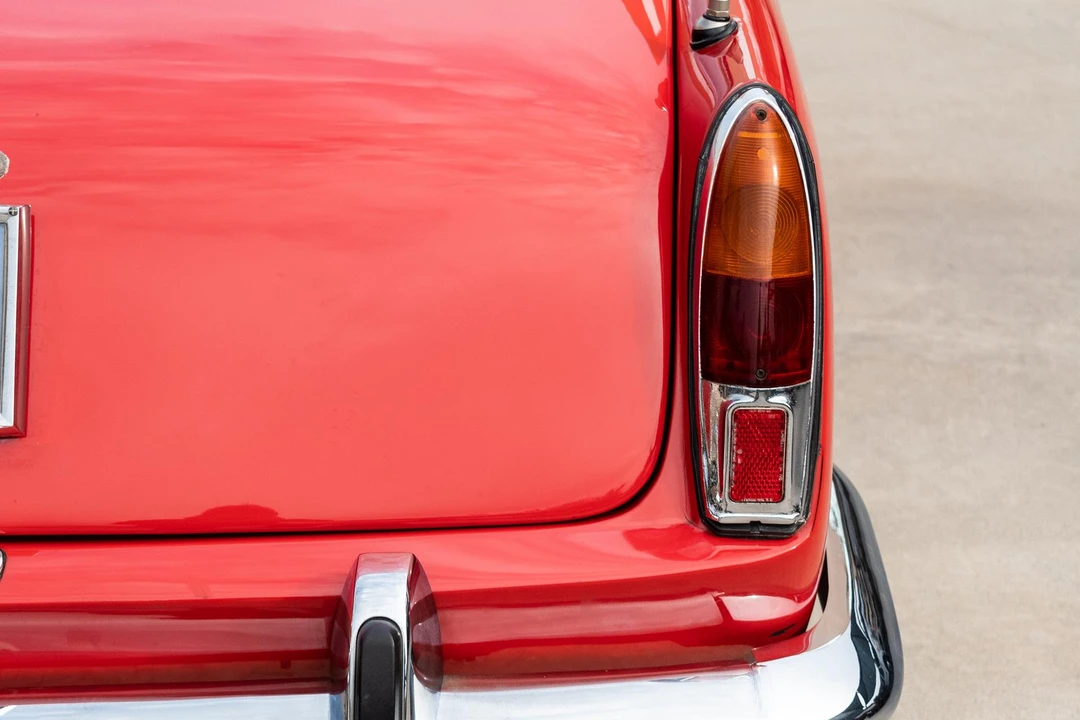 1963 Ferrari 250 GTE - Image 16 of 31