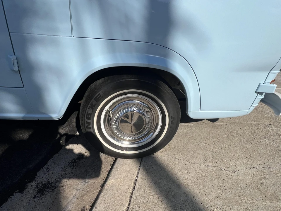 1963 Ford Econoline Van - Image 16 of 31