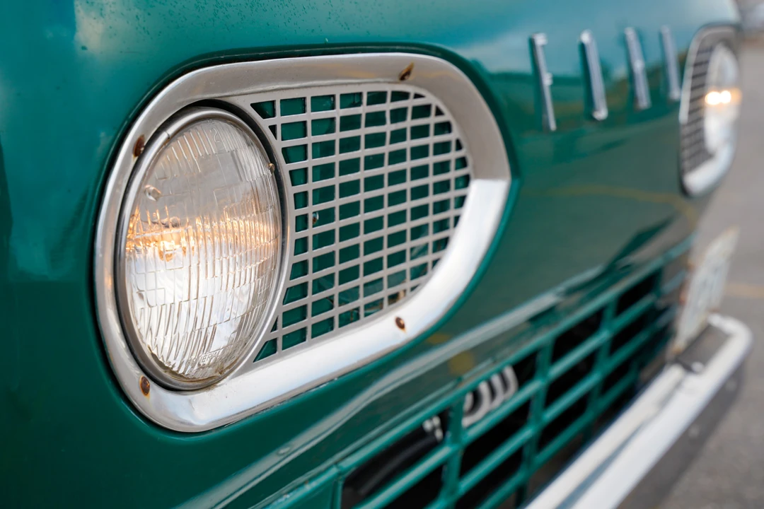1963 Ford Econoline Van - Image 28 of 31