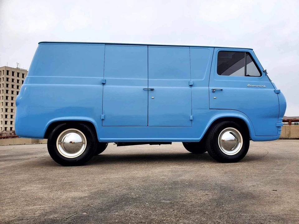 1963 Ford Econoline Van - Image 24 of 31