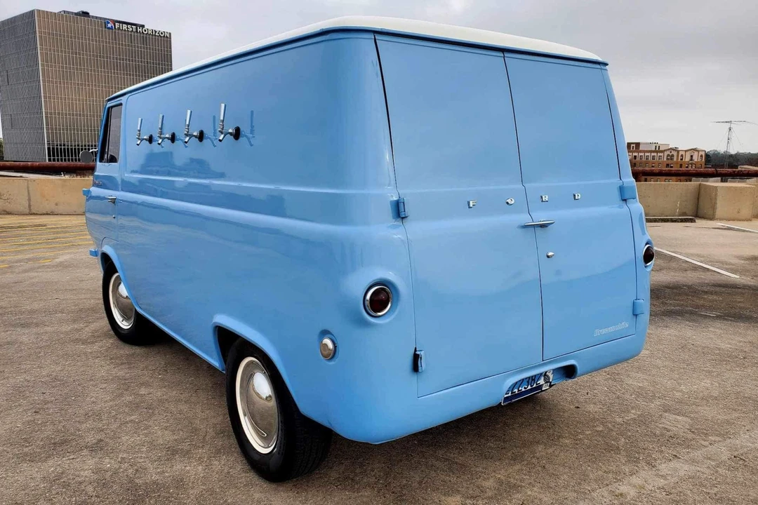 1963 Ford Econoline Van - Image 18 of 31