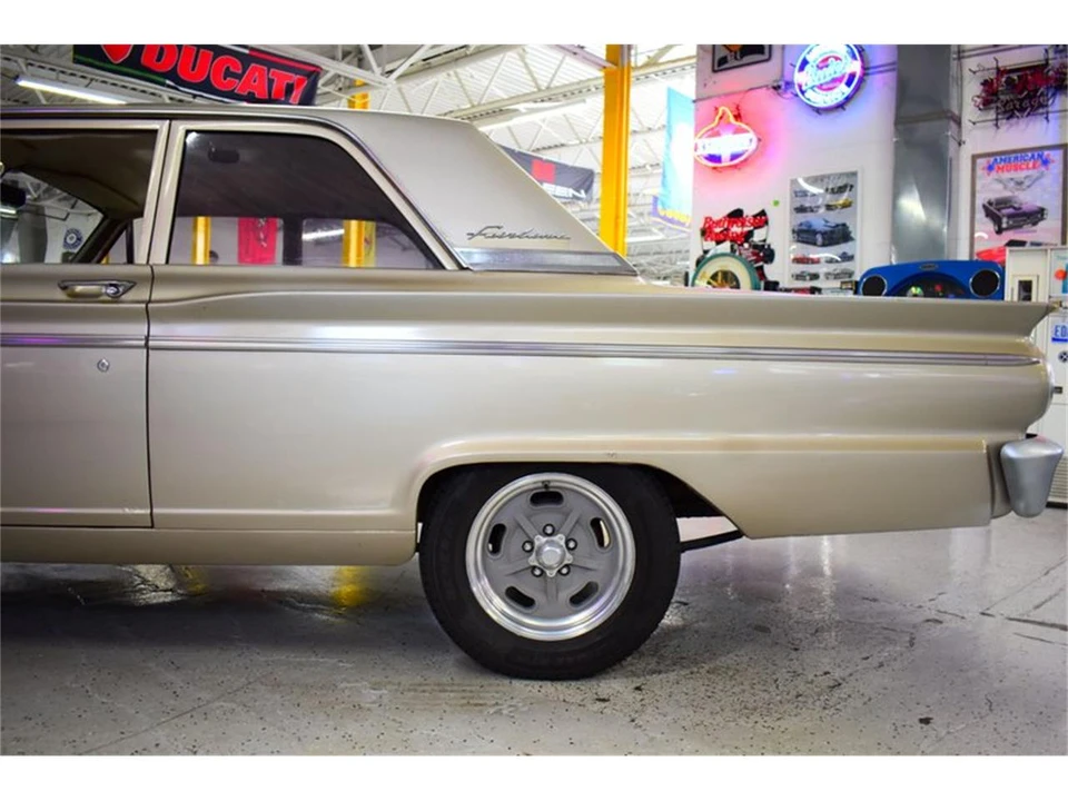 1963 Ford Fairlane 3rd Gen - Image 22 of 31