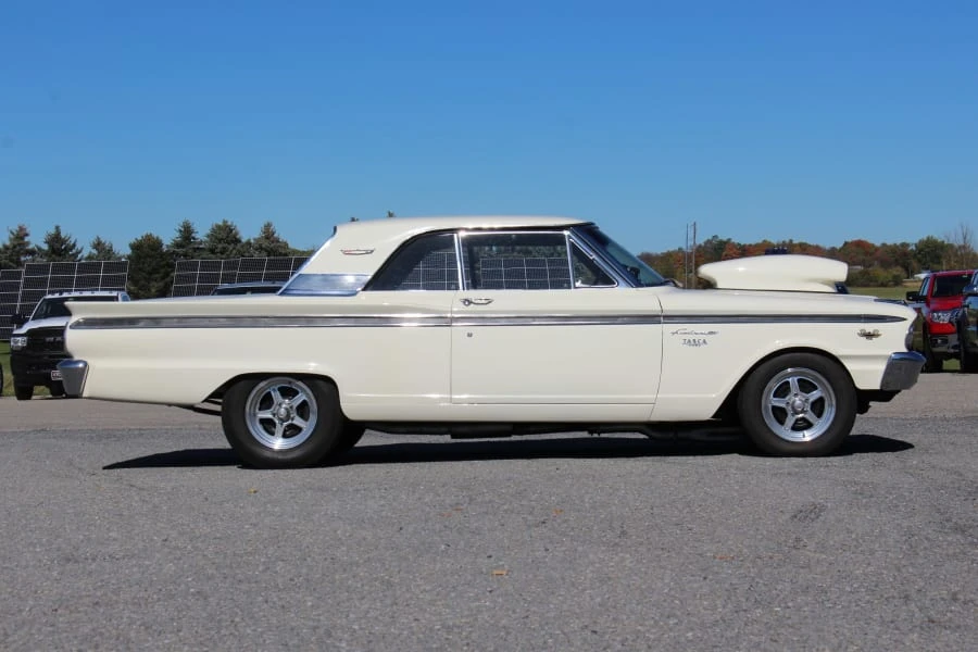 1963 Ford Fairlane - Image 2 of 18