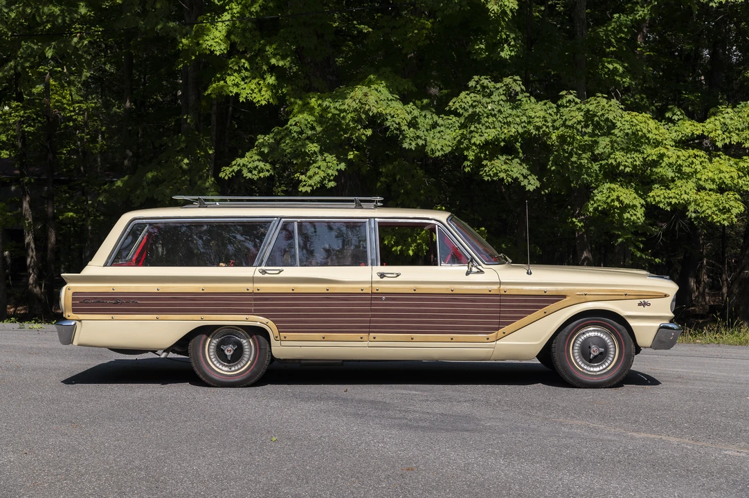 1963 Ford Country Squire - Image 9 of 31