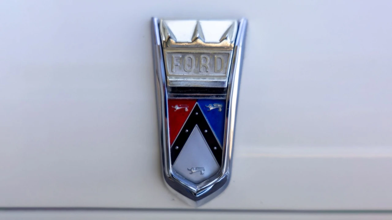 Ford Falcon 1st Gen - Image 21 of 31