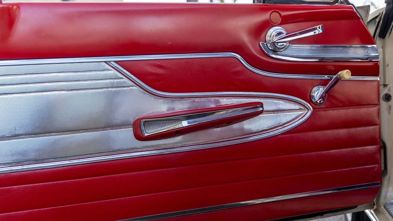 Ford Falcon 1st Gen - Image 25 of 31