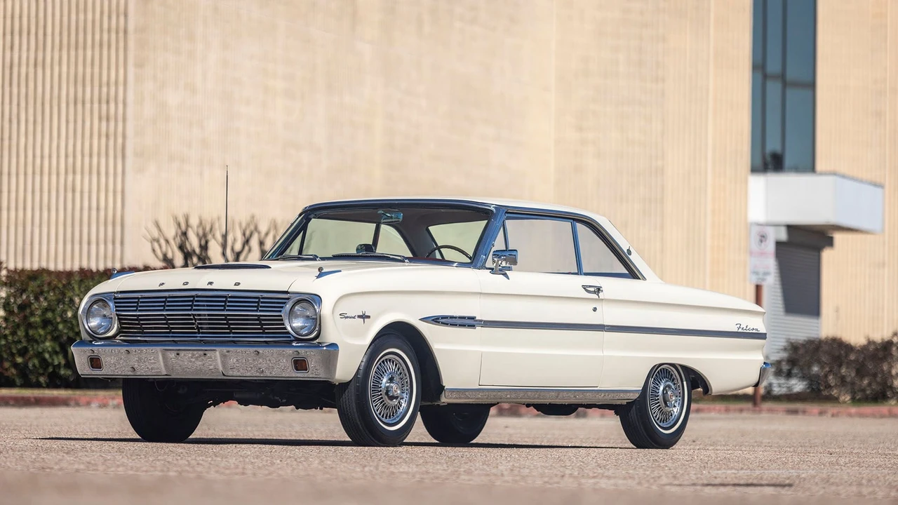 Ford Falcon 1st Gen - Image 8 of 31