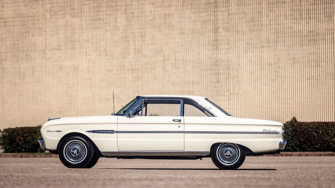 Ford Falcon 1st Gen - Image 12 of 31